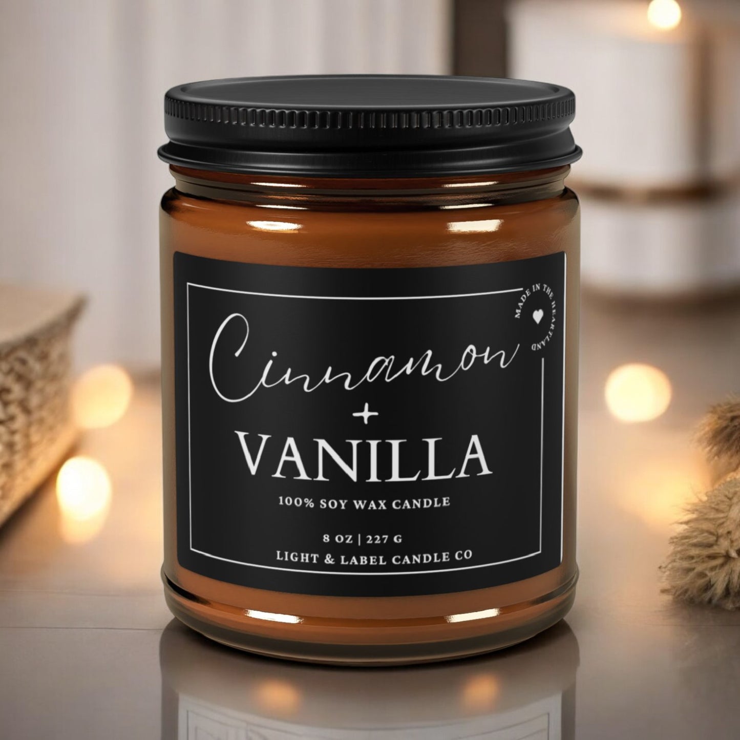 Cinnamon Vanilla Fall Soy Wax Candle| Fall Scented Candle in Amber Jar| Fall Natural Non Toxic Hand-Poured Soy Wax Candle | Classic Collection